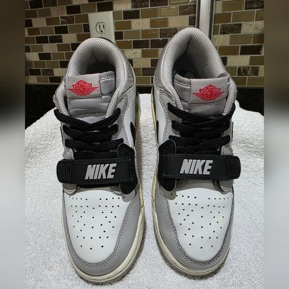 Nike Air Jordan Legacy 312 Low Grey Cement Women's 6.5/5Y CD9054-101 - Picture 3 of 8